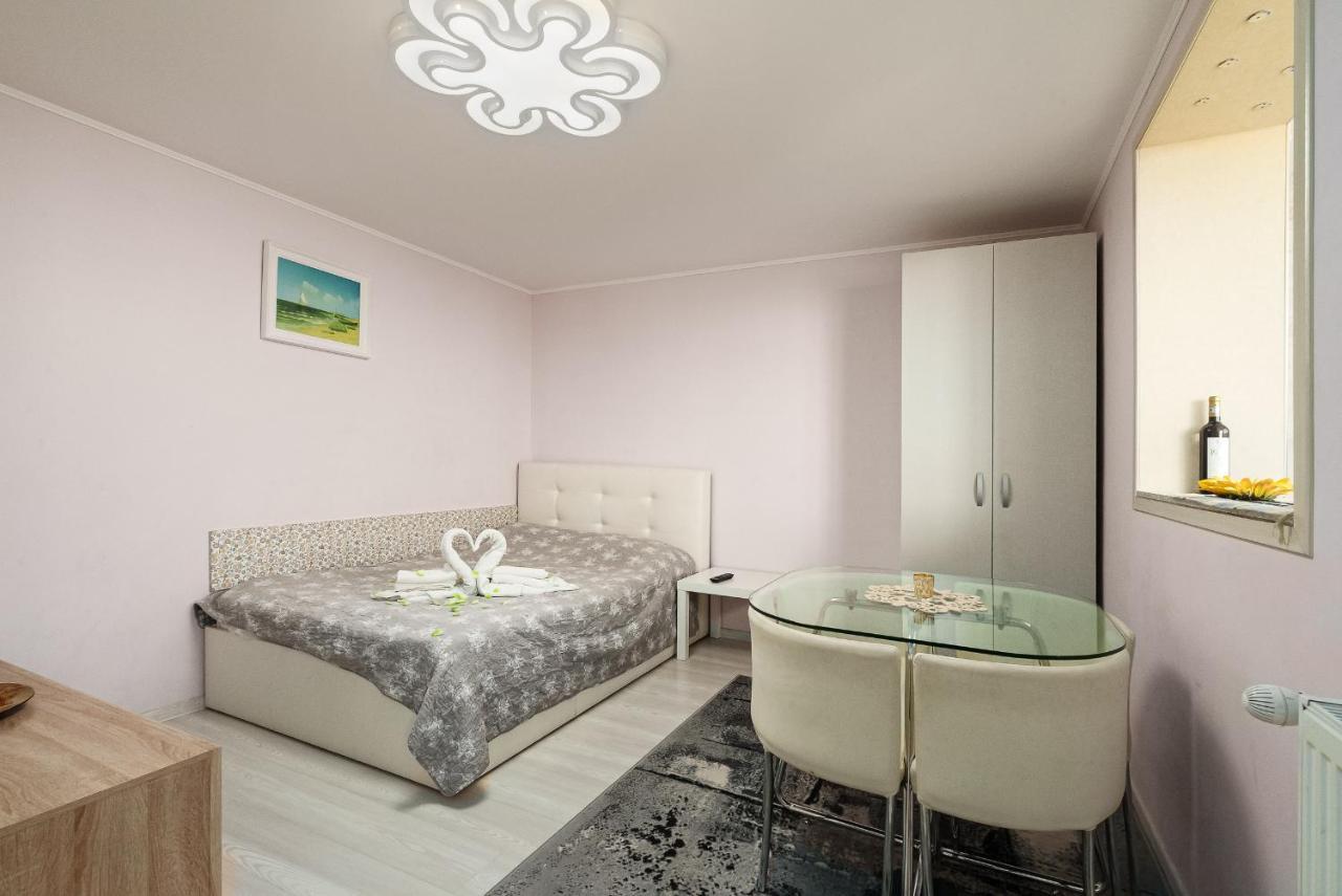 Stone Gate Apartment #1 Bukareszt Zewnętrze zdjęcie