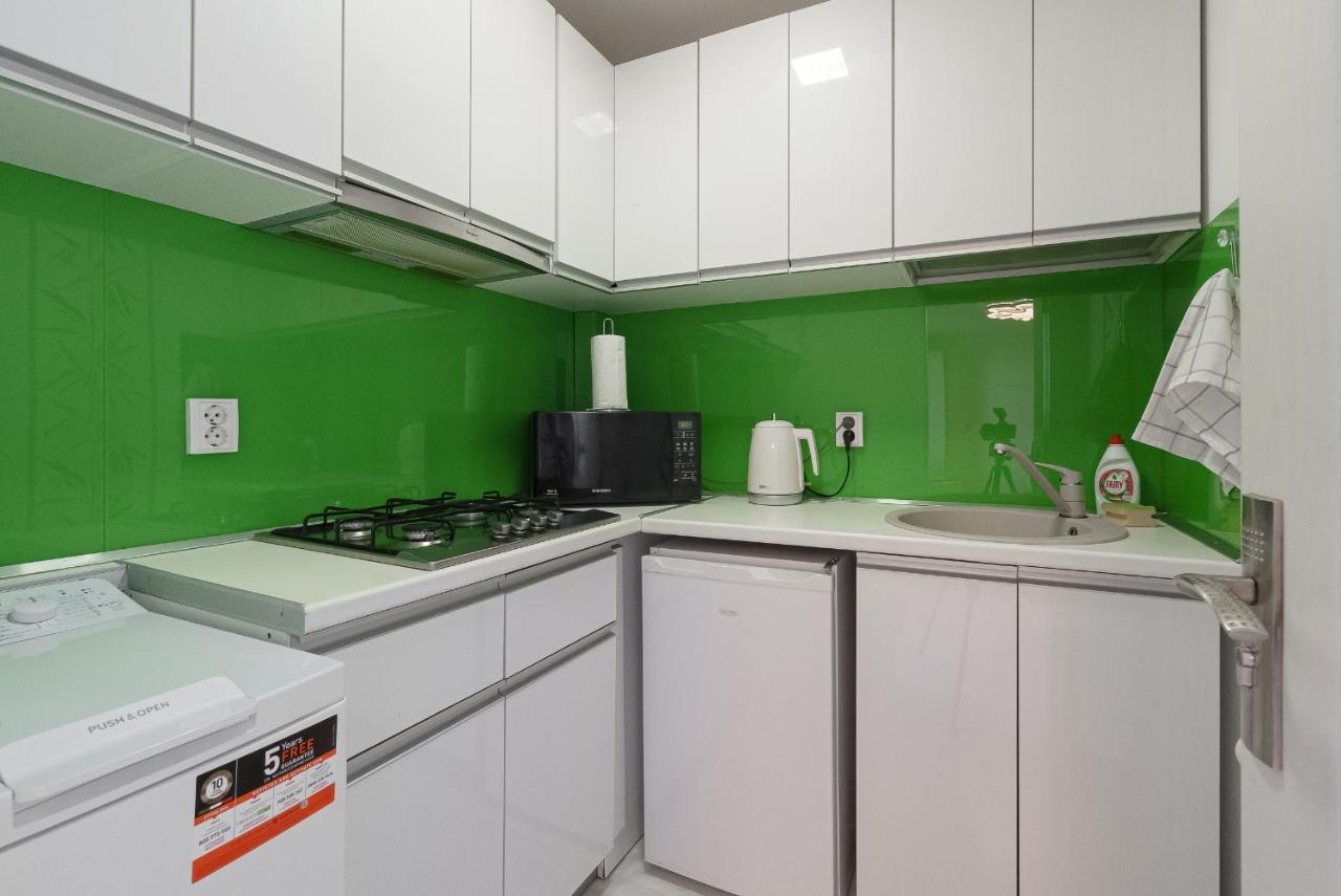 Stone Gate Apartment #1 Bukareszt Zewnętrze zdjęcie