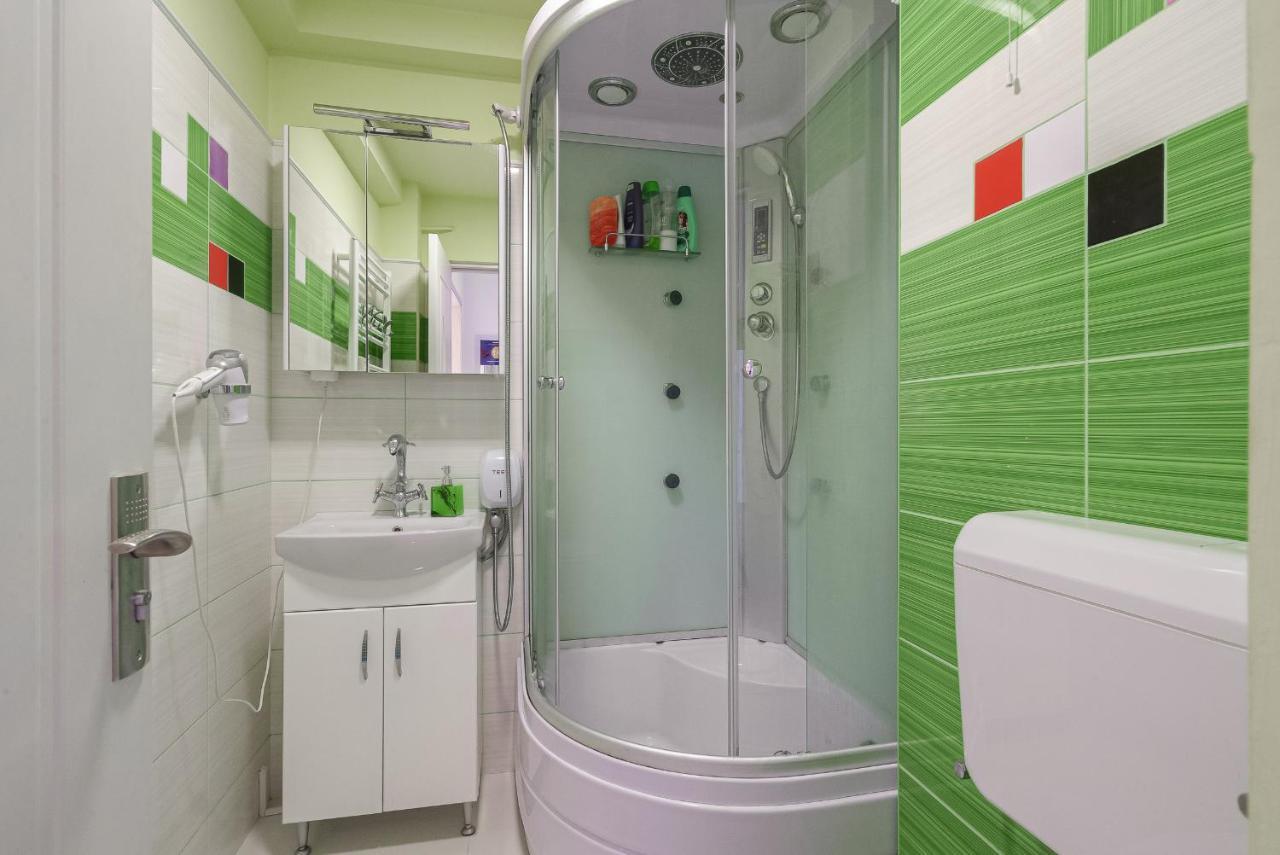 Stone Gate Apartment #1 Bukareszt Zewnętrze zdjęcie
